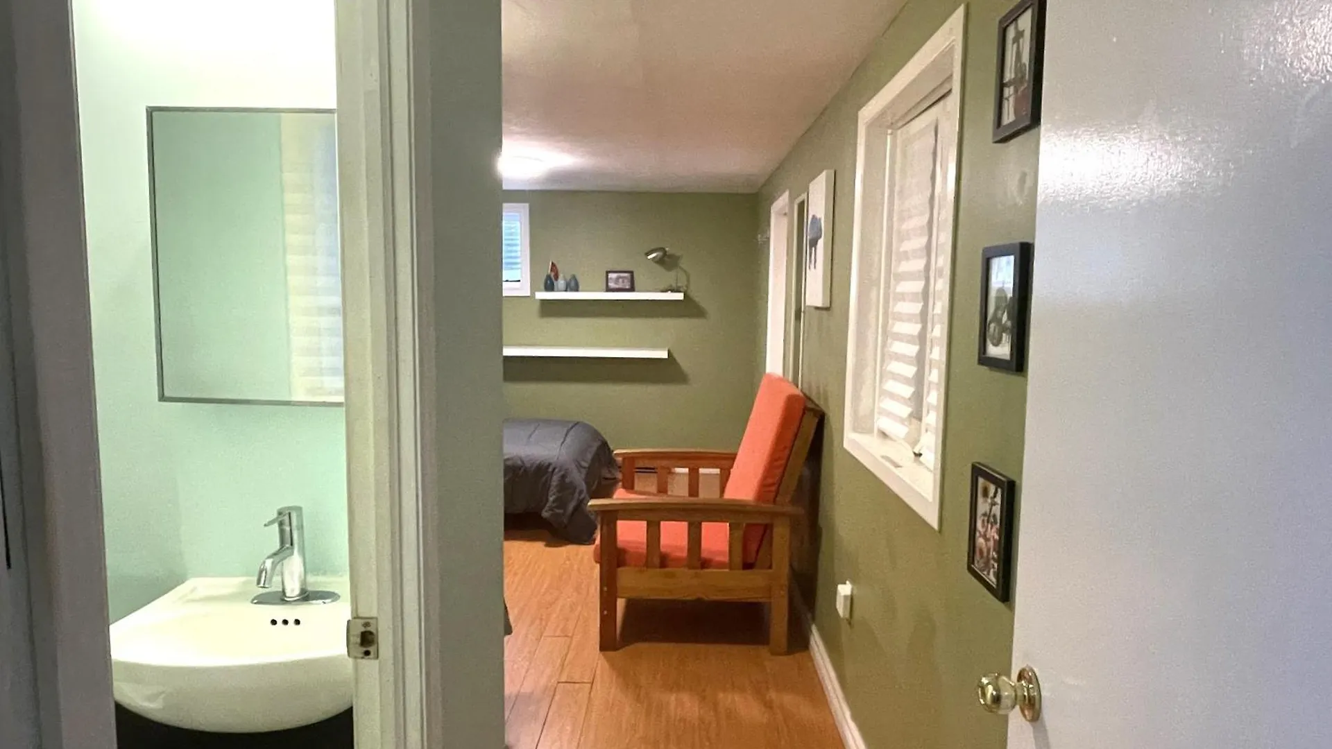 Homestay Peaceful Serenity House Toronto